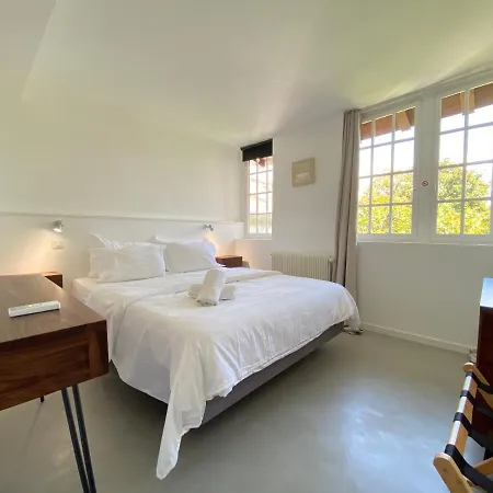 Boutique Un En Appartement